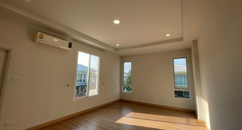 出售 3 卧室 独立屋 在 Mueang Nakhon Ratchasima, Nakhon Ratchasima