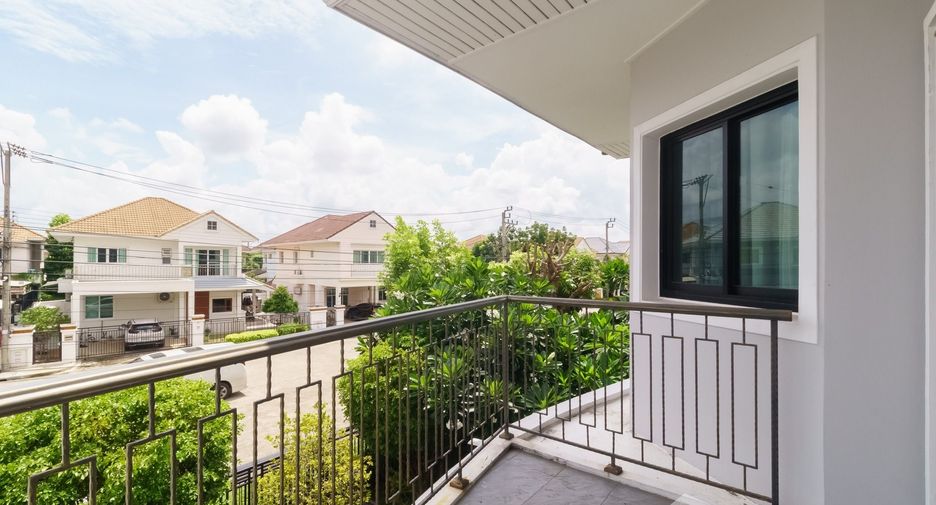 Casa en venta de 3 habitaciones en Mueang Nonthaburi, Nonthaburi