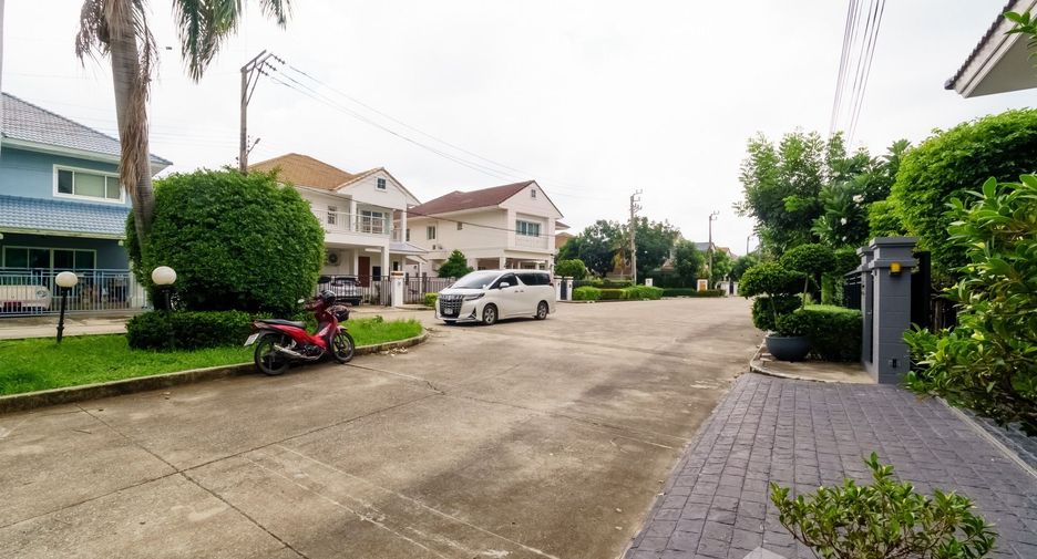 Casa en venta de 3 habitaciones en Mueang Nonthaburi, Nonthaburi