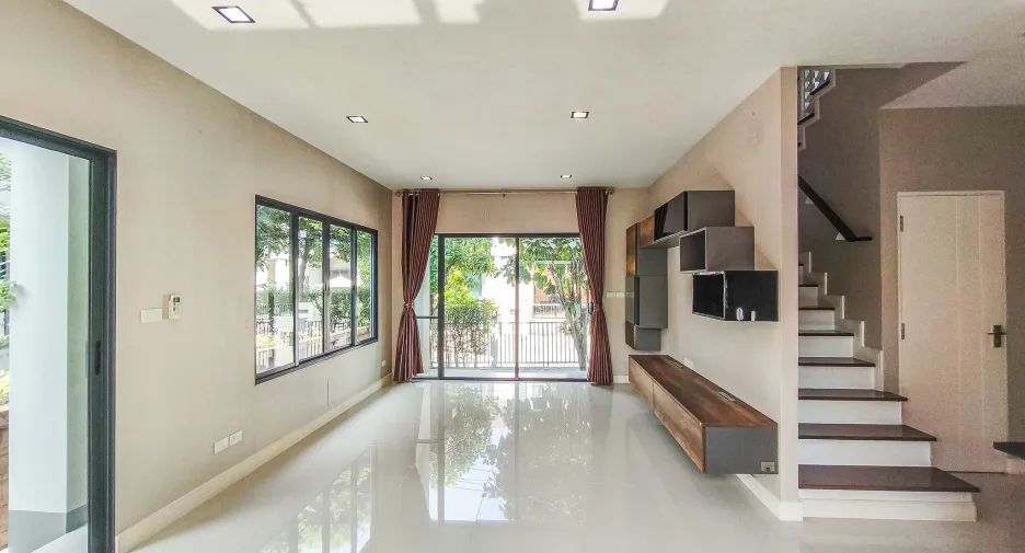 Продажа 3 спальни дом в Mueang Pathum Thani, Патумтани