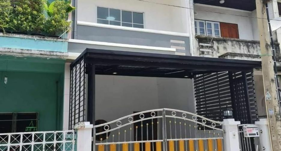 For sale 2 ベッドルーム townhouse in Mueang Nonthaburi, Nonthaburi