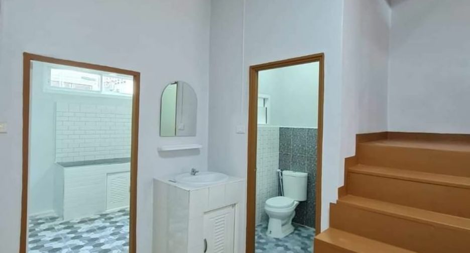 For sale 2 ベッドルーム townhouse in Mueang Nonthaburi, Nonthaburi
