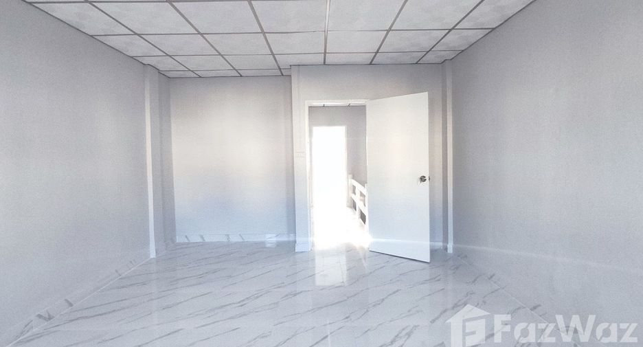 For sale 2 bedrooms townhouse in Lam Luk Ka, Pathum Thani