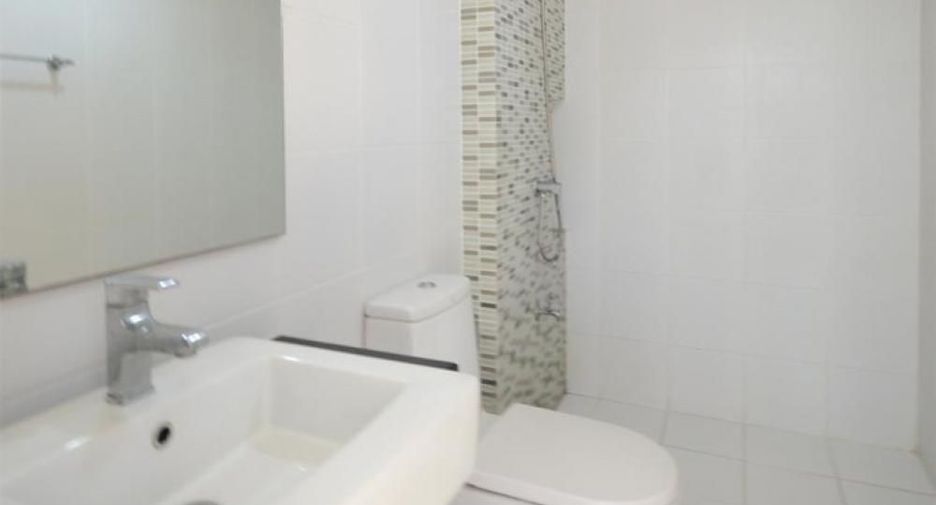 For sale 3 bedrooms townhouse in Mueang Nonthaburi, Nonthaburi