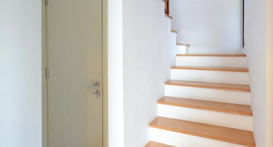For sale 3 bedrooms townhouse in Mueang Nonthaburi, Nonthaburi