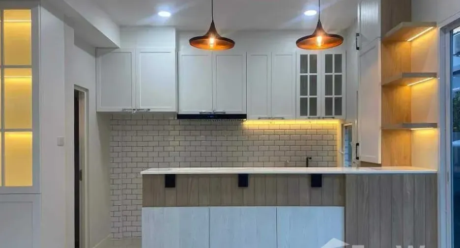 Reihenhaus zum Kauf mit 3 Zimmer in Bang Bua Thong, Nonthaburi