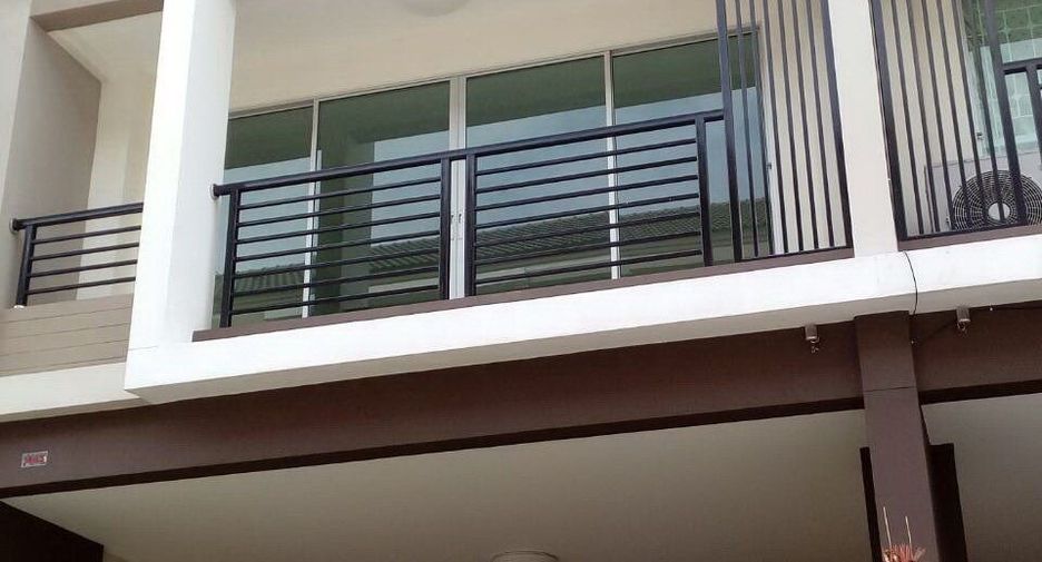 For sale 4 bedrooms house in Mueang Samut Sakhon, Samut Sakhon
