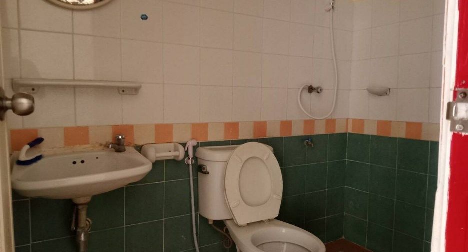 Продажа 3 спальни таунхаус в Bang Yai, Нонтабури