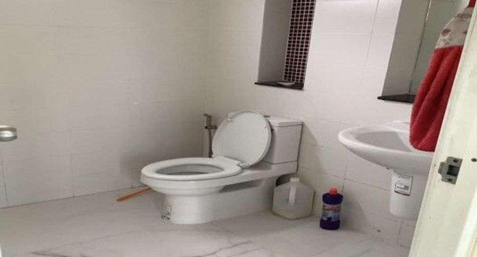 For rent and for sale 3 bedrooms house in Bang Bua Thong, Nonthaburi