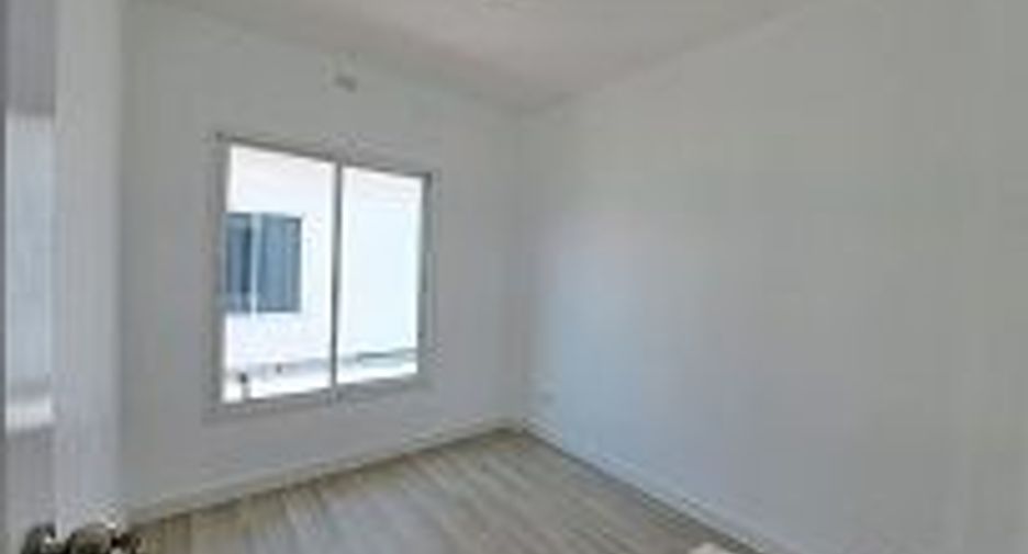 For sale 3 bedrooms townhouse in Sam Phran, Nakhon Pathom