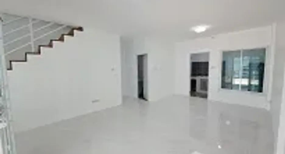 For sale 3 bedrooms townhouse in Sam Phran, Nakhon Pathom