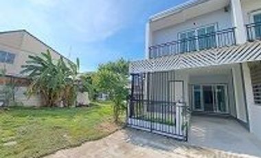 For sale 3 bedrooms townhouse in Sam Phran, Nakhon Pathom
