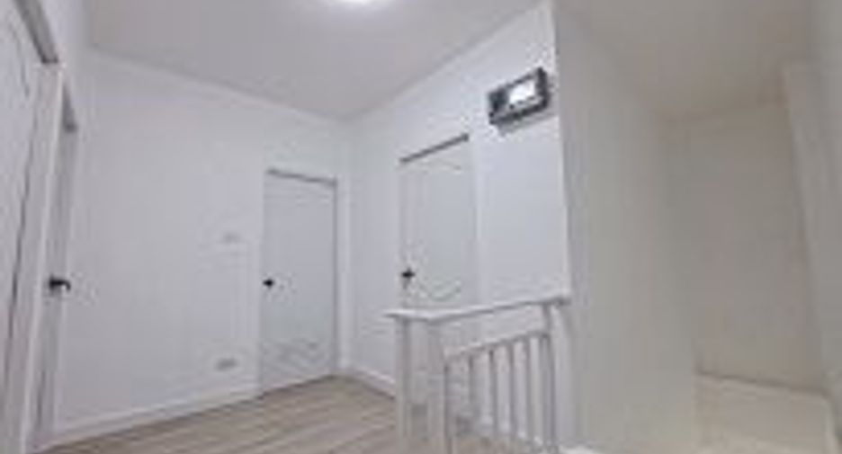 For sale 3 bedrooms townhouse in Sam Phran, Nakhon Pathom