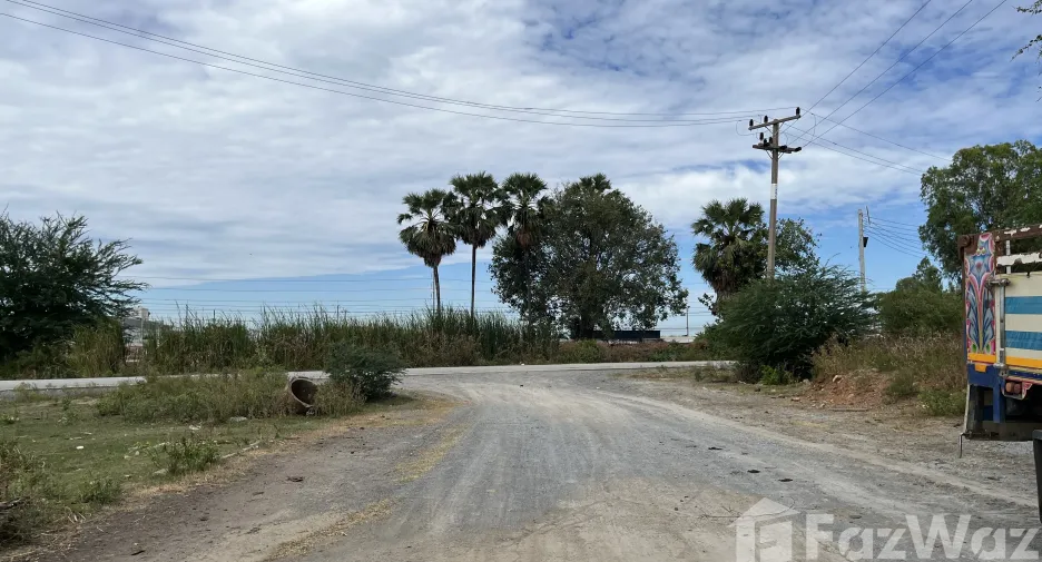 For sale land in Kamphaeng Saen, Nakhon Pathom