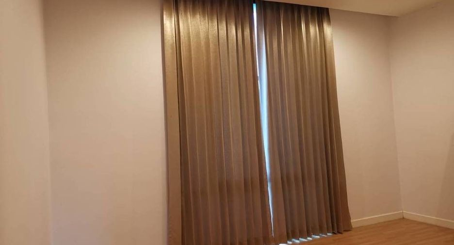 For sale 3 bedrooms townhouse in Mueang Nonthaburi, Nonthaburi