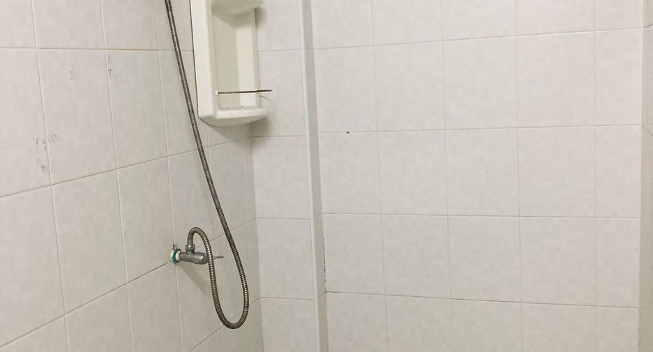 Reihenhaus zum Kauf mit 2 Zimmer in Pak Kret, Nonthaburi