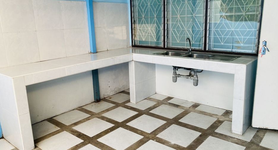 Reihenhaus zum Kauf mit 2 Zimmer in Pak Kret, Nonthaburi