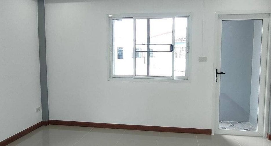 For sale 2 bedrooms townhouse in Bang Bua Thong, Nonthaburi