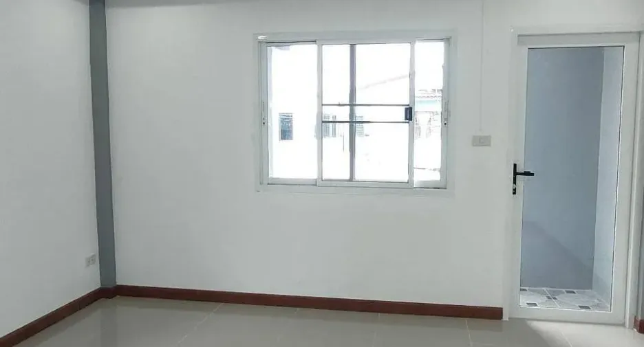 For sale 2 bedrooms townhouse in Bang Bua Thong, Nonthaburi