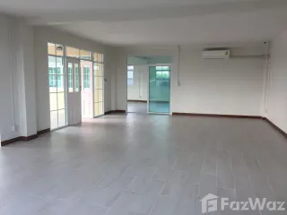 For sale そして for rent スタジオ house in Lam Luk Ka, Pathum Thani