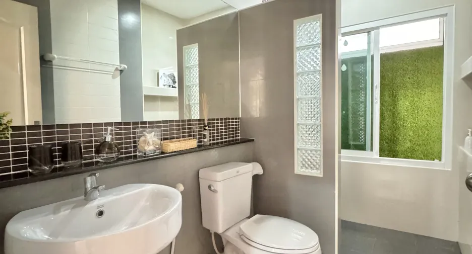 For sale 3 bedrooms house in Mueang Udon Thani, Udon Thani