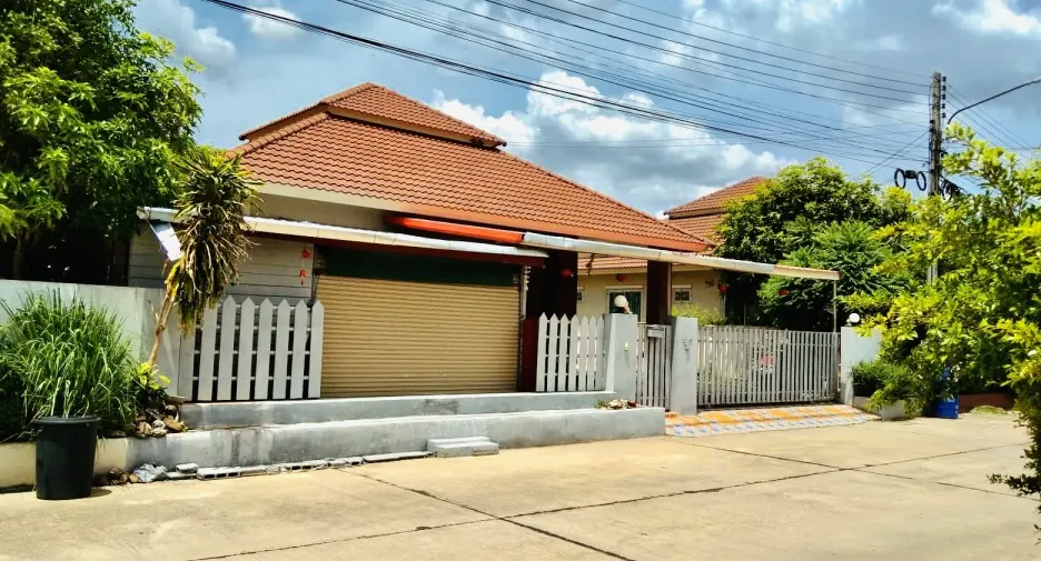 For sale 4 bedrooms house in Mueang Udon Thani, Udon Thani