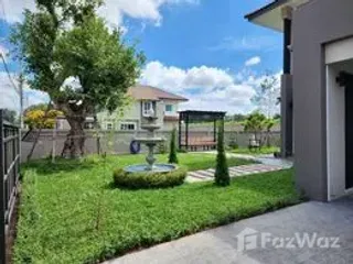 For sale 4 bedrooms house in Mueang Nakhon Ratchasima, Nakhon Ratchasima