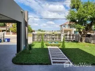 For sale 4 bedrooms house in Mueang Nakhon Ratchasima, Nakhon Ratchasima