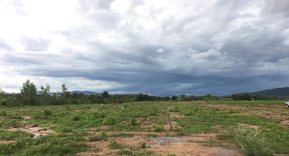 For sale land in Dan Chang, Suphan Buri