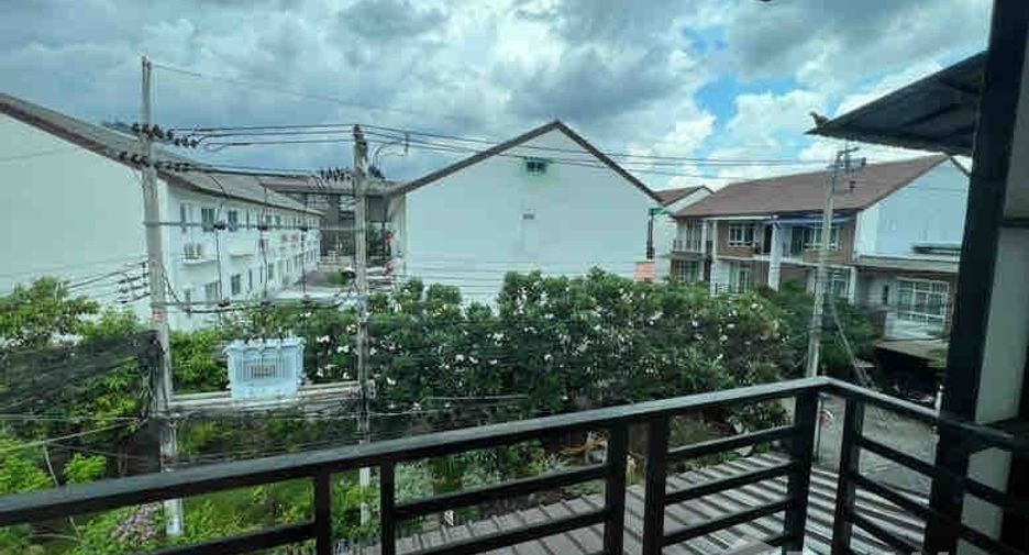出售 3 卧室 联排别墅 在 Pak Kret, Nonthaburi