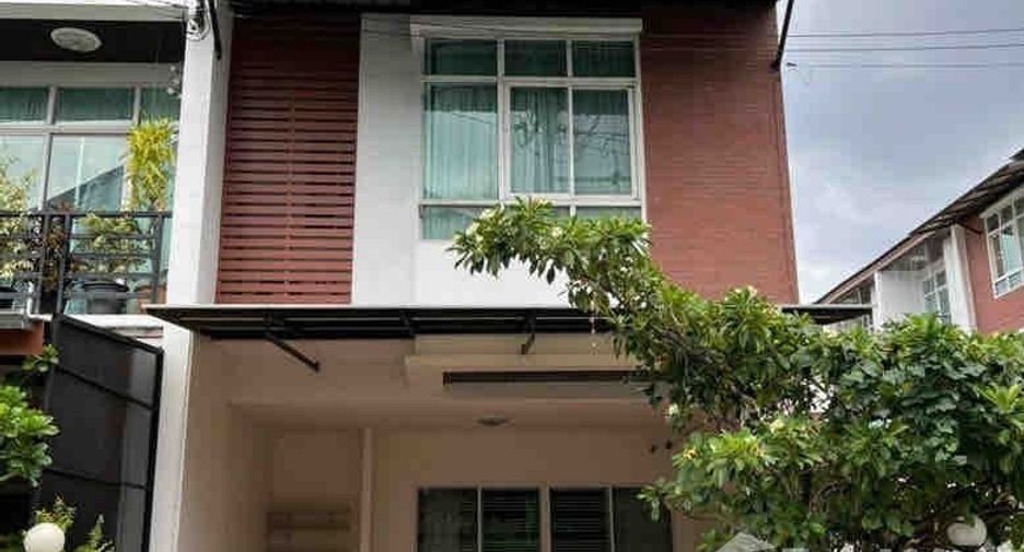出售 3 卧室 联排别墅 在 Pak Kret, Nonthaburi