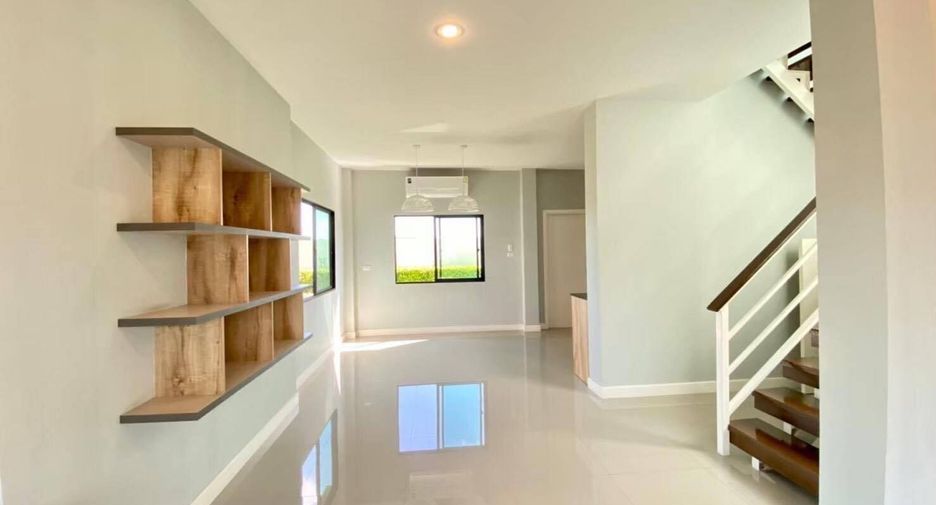 For rent 3 ベッドルーム house in Lam Luk Ka, Pathum Thani