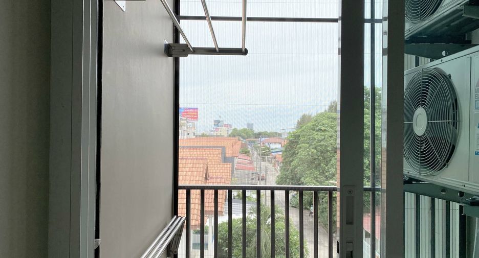 For sale 1 bed condo in Khlong Luang, Pathum Thani