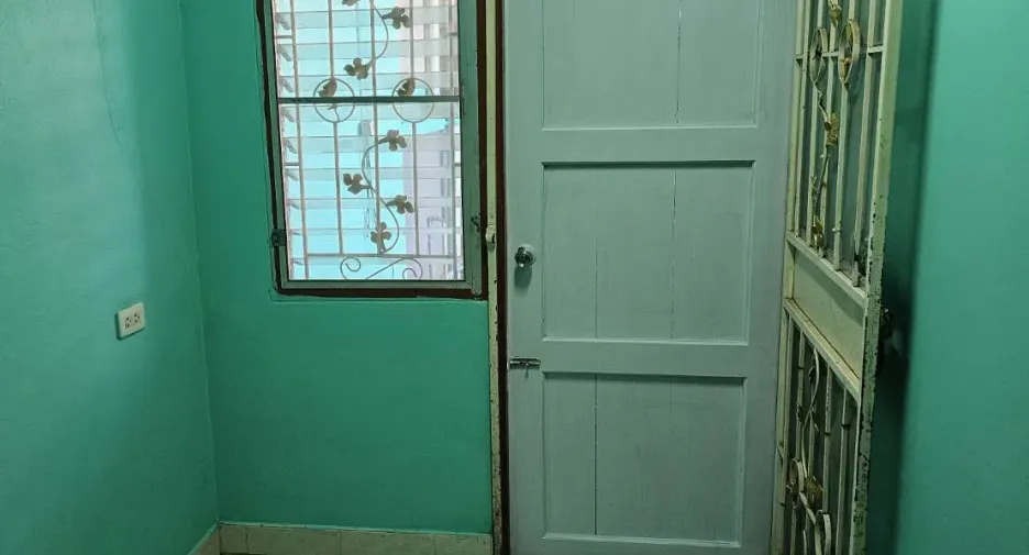 Reihenhaus zum Kauf mit 2 Zimmer in Mueang Rayong, Rayong