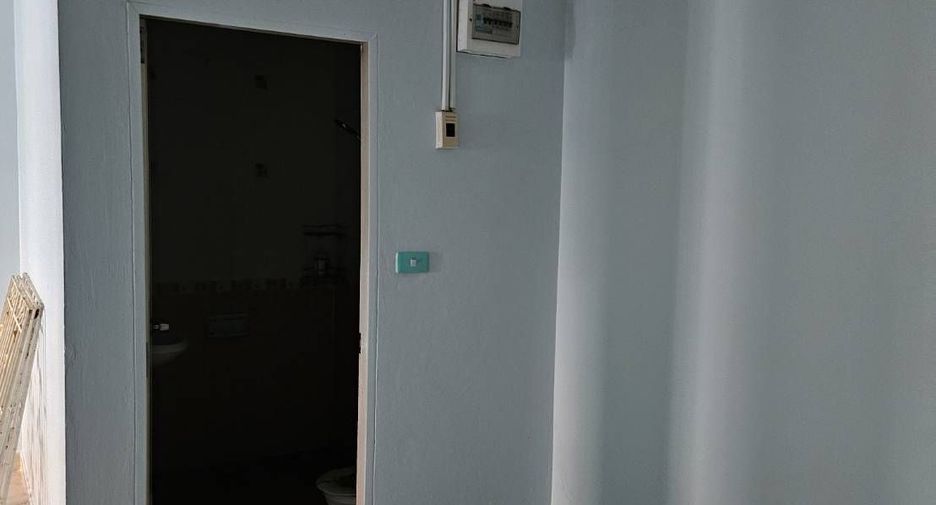 Reihenhaus zum Kauf mit 2 Zimmer in Mueang Rayong, Rayong