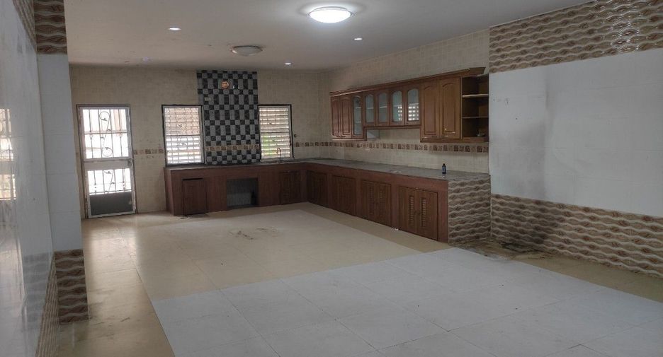 Oficina en venta y en alquiler en Pak Kret, Nonthaburi