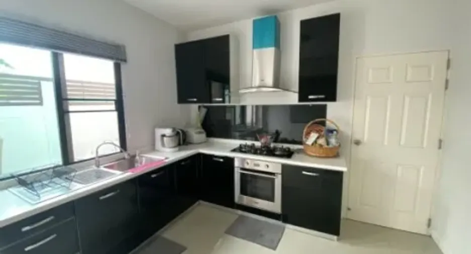 For sale 5 bedrooms house in Mueang Nonthaburi, Nonthaburi
