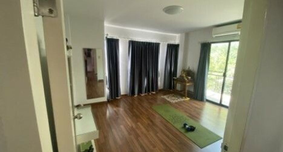 For sale 5 bedrooms house in Mueang Nonthaburi, Nonthaburi