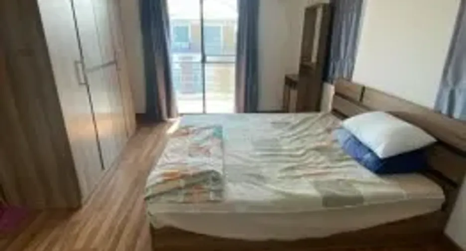 For sale 5 bedrooms house in Mueang Nonthaburi, Nonthaburi
