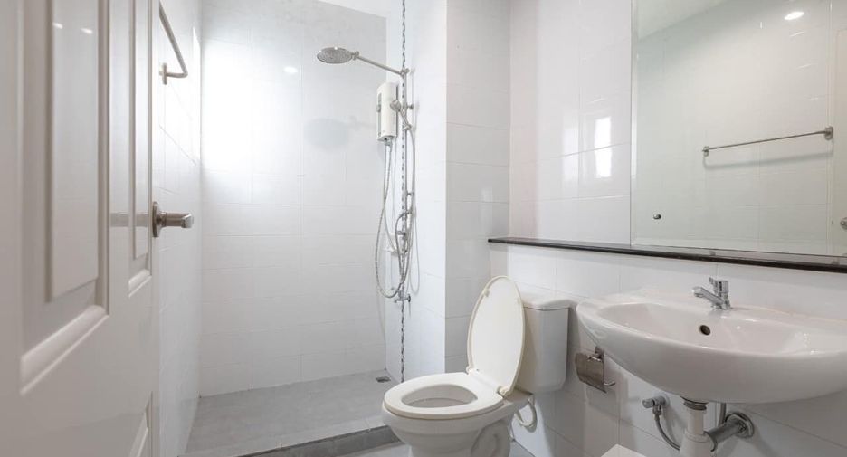 For sale 3 bedrooms townhouse in Mueang Nonthaburi, Nonthaburi