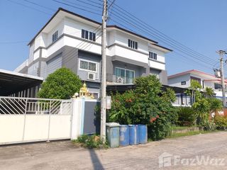 Casa en venta de 5 habitaciones en Krathum Baen, Samut Sakhon