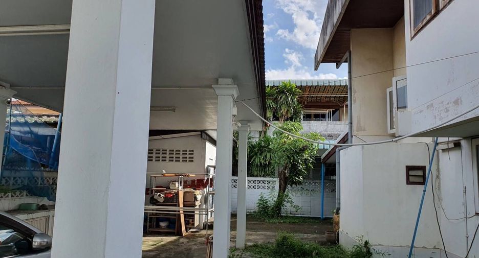 For sale 4 bedrooms house in Pak Kret, Nonthaburi