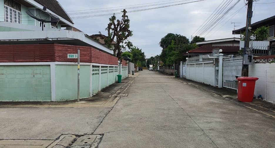 For sale 4 bedrooms house in Pak Kret, Nonthaburi