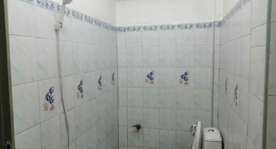 For sale 2 bedrooms townhouse in Khlong Luang, Pathum Thani