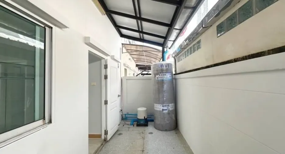 For sale 2 bedrooms townhouse in Mueang Nonthaburi, Nonthaburi