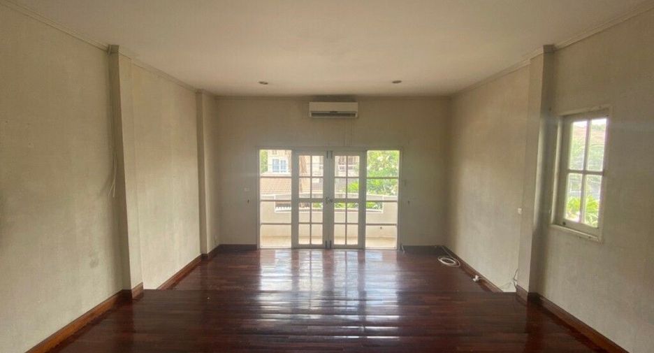 Продажа 3 спальни дом в Mueang Pathum Thani, Патумтани
