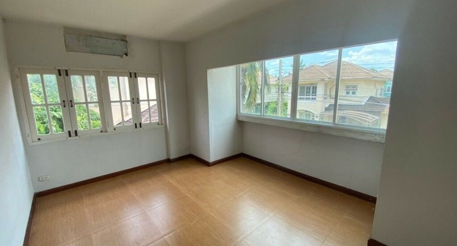 Продажа 3 спальни дом в Mueang Pathum Thani, Патумтани