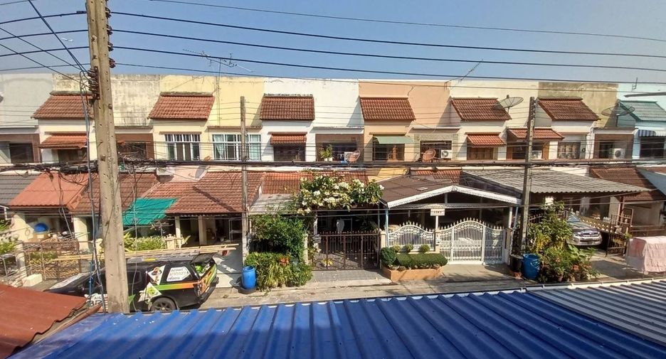 出售 和 出租 3 卧室 联排别墅 在 Thanyaburi, Pathum Thani