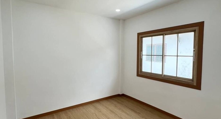 For sale 4 bedrooms townhouse in Bang Bua Thong, Nonthaburi