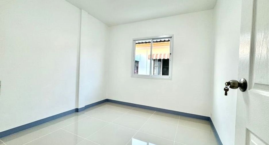 For sale 3 bedrooms townhouse in Bang Bua Thong, Nonthaburi